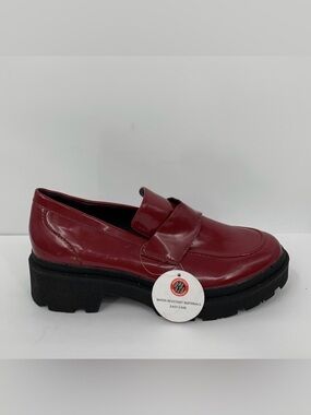Blondo chunky slip-on loafers shoe lug sole red patent waterproof platform new 9